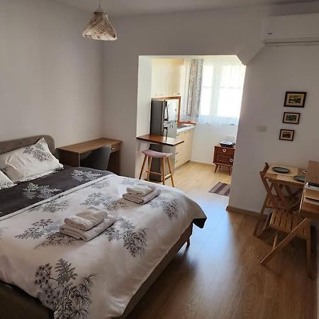 Andi'S Place-Comfy Studio-City Center Тирана Екстериор снимка
